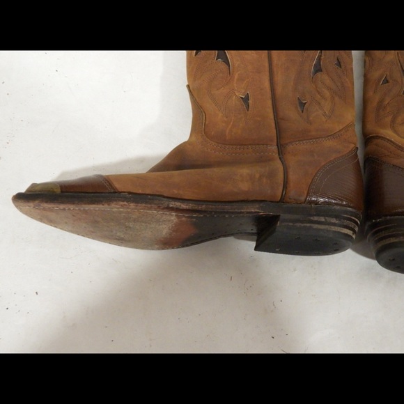 Womans Cowboy Boots (made In Canada) Size: 8 1/2 - Picture 4 of 8